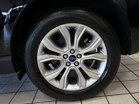 Used 2022 Ford Edge Titanium image 52