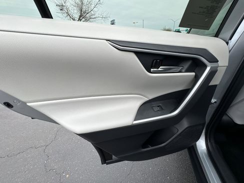 New 2025 Toyota RAV4 XLE Premium image 11