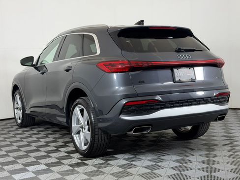Used 2025 Audi Q5 Premium w/ Premium Plus AWD/4WD image 3
