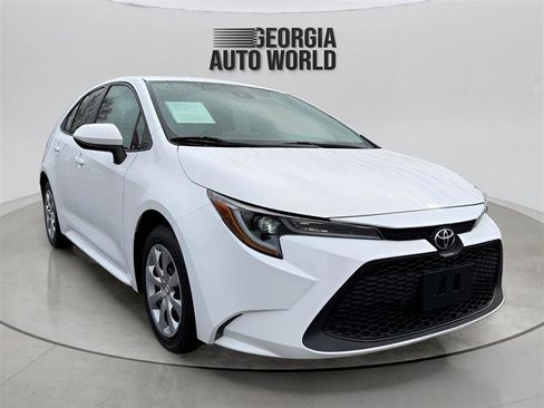 Used 2021 Toyota Corolla LE image 4