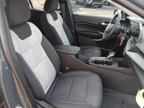 New 2026 Chevrolet Trax LS FWD image 18