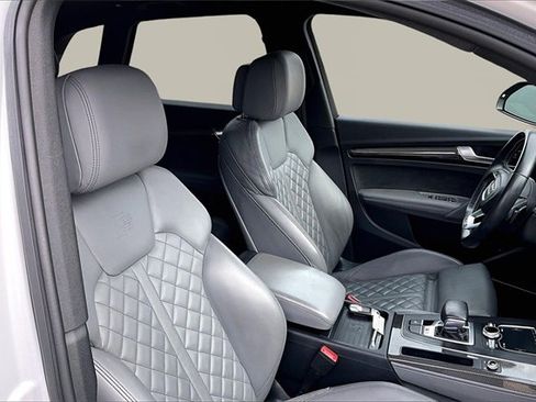 Used 2020 Audi SQ5 Prestige image 7