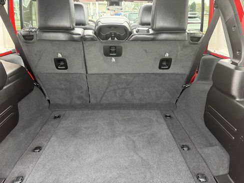 Used 2024 Jeep Wrangler Unlimited Sahara w/ Safety Group image 47