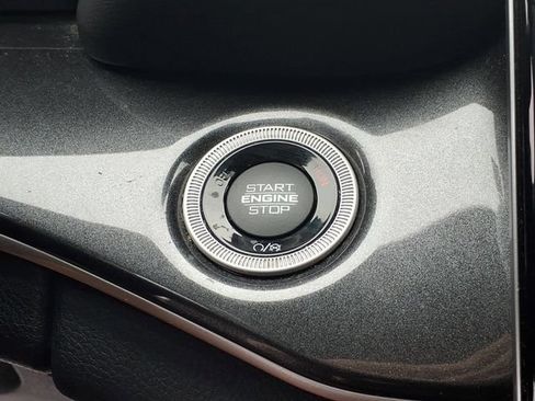 Used 2021 Jeep Grand Cherokee L Laredo AWD/4WD image 10