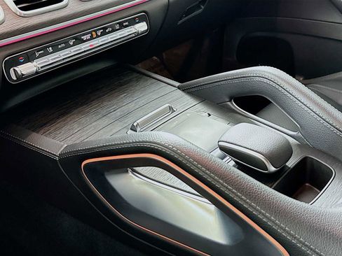 Used 2022 Mercedes-Benz GLE 350 4MATIC image 16