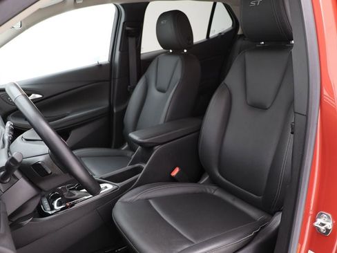 Used 2024 Buick Encore GX Sport Touring w/ Comfort Package image 16