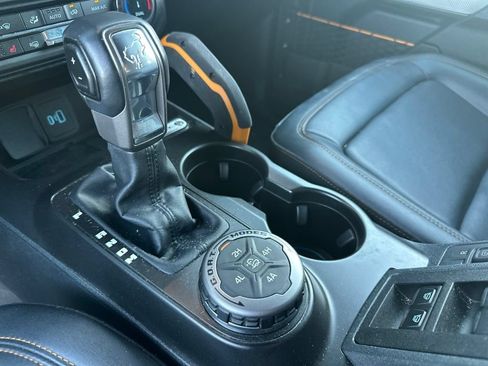 Used 2022 Ford Bronco Badlands AWD/4WD image 9