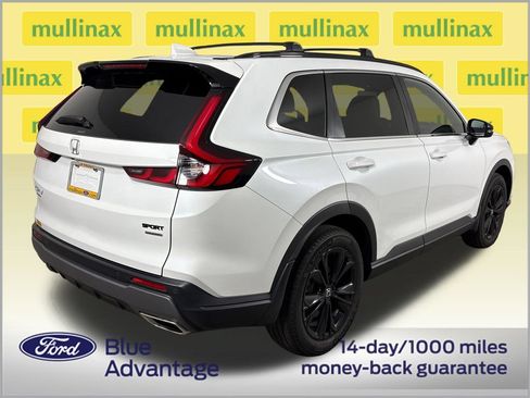Used 2023 Honda CR-V Sport Touring image 4