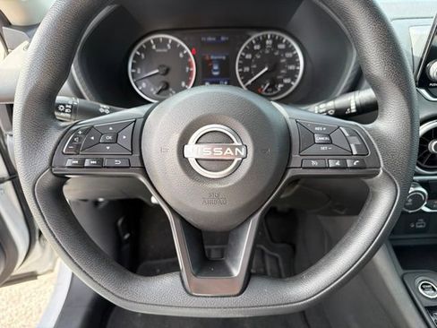 Used 2024 Nissan Sentra S FWD image 29