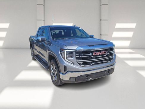 Used 2023 GMC Sierra 1500 SLT w/ SLT Premium Package image 3