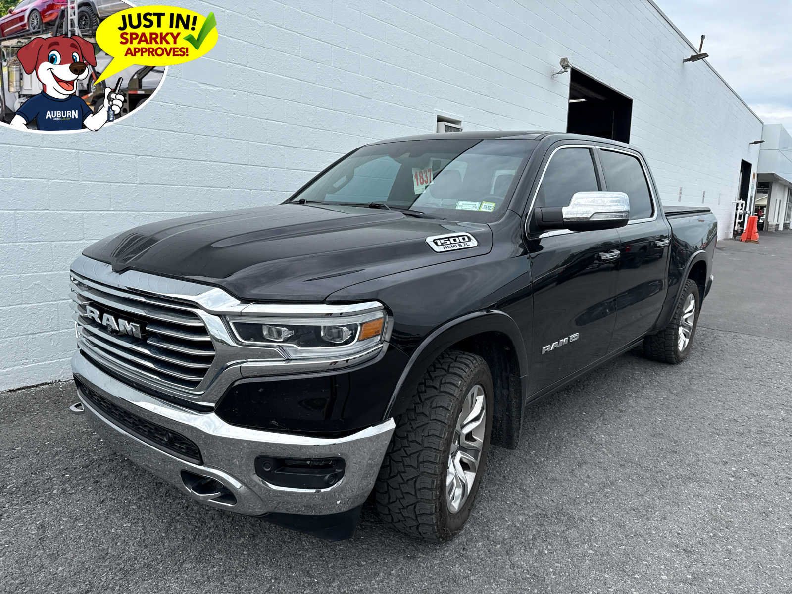 Used 2019 RAM 1500 Limited AWD/4WD image 1