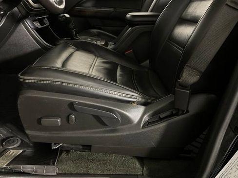 Used 2018 GMC Canyon Denali image 27