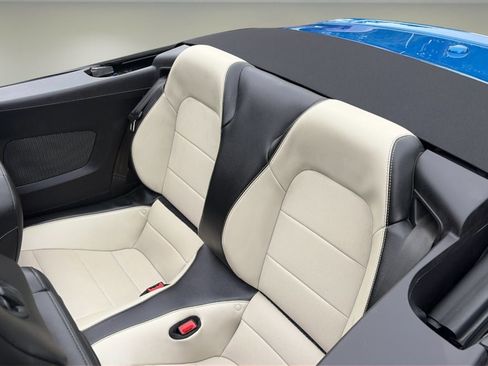 Used 2019 Ford Mustang Premium RWD image 20