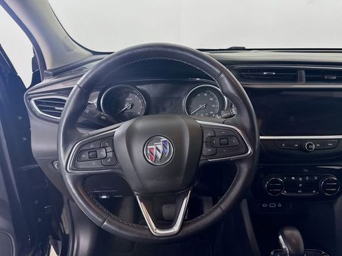 Used 2022 Buick Encore GX Essence image 12