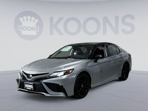 Used 2023 Toyota Camry XSE image 1