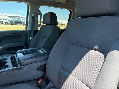 Used 2018 Chevrolet Silverado 1500 LT w/ Texas Edition RWD image 17
