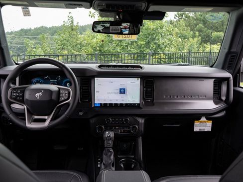 New 2025 Ford Bronco Badlands image 26