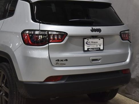 New 2026 Jeep Compass Latitude image 9