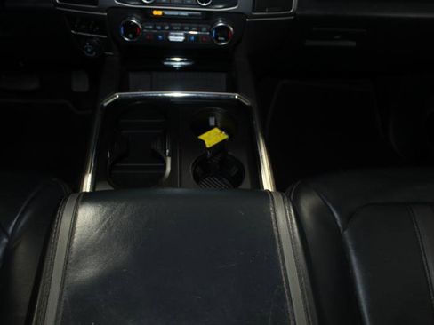 Used 2022 Ford F350 Platinum image 18