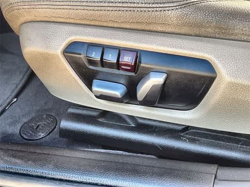 Used 2018 BMW 320i Sedan image 31