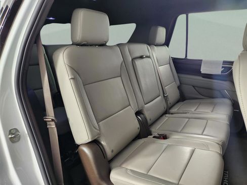 Used 2022 Chevrolet Tahoe LT w/ Luxury Package image 34