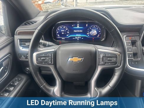 Used 2023 Chevrolet Suburban Premier image 20