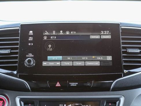 Used 2022 Honda Passport EX-L image 16
