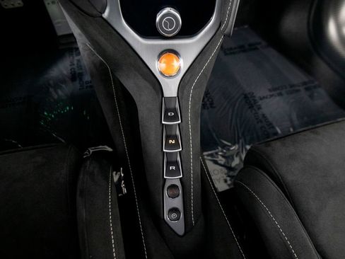 Used 2025 McLaren 750S RWD image 22