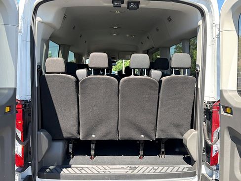 Used 2023 Ford Transit 350 XLT RWD image 15