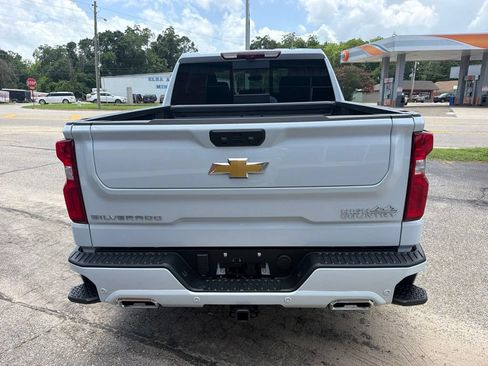 New 2026 Chevrolet Silverado 1500 High Country AWD/4WD image 7