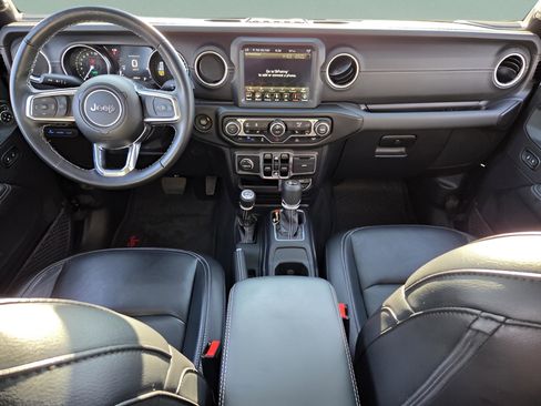 Used 2023 Jeep Wrangler Sahara w/ Cold Weather Group image 11