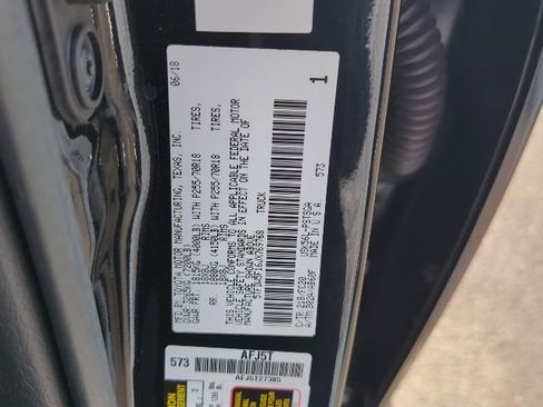 Used 2018 Toyota Tundra SR5 image 32