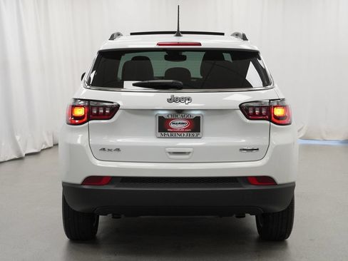 Certified 2024 Jeep Compass Latitude w/ Sun and Sound Group AWD/4WD image 10