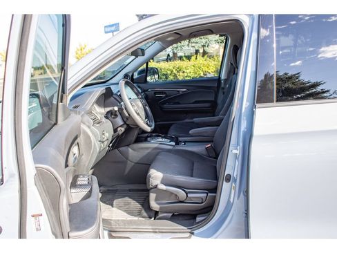 Used 2023 Honda Ridgeline Sport image 28