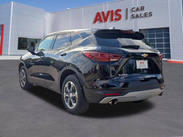 Used 2025 Chevrolet Blazer LT FWD image 9