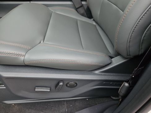 New 2025 Ford Expedition Max Active image 23