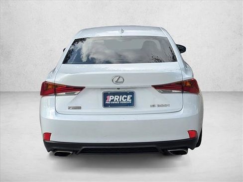 Used 2017 Lexus IS 200t image 7
