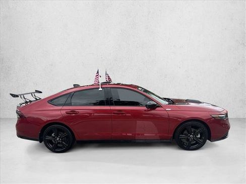Used 2025 Honda Accord Sport image 4