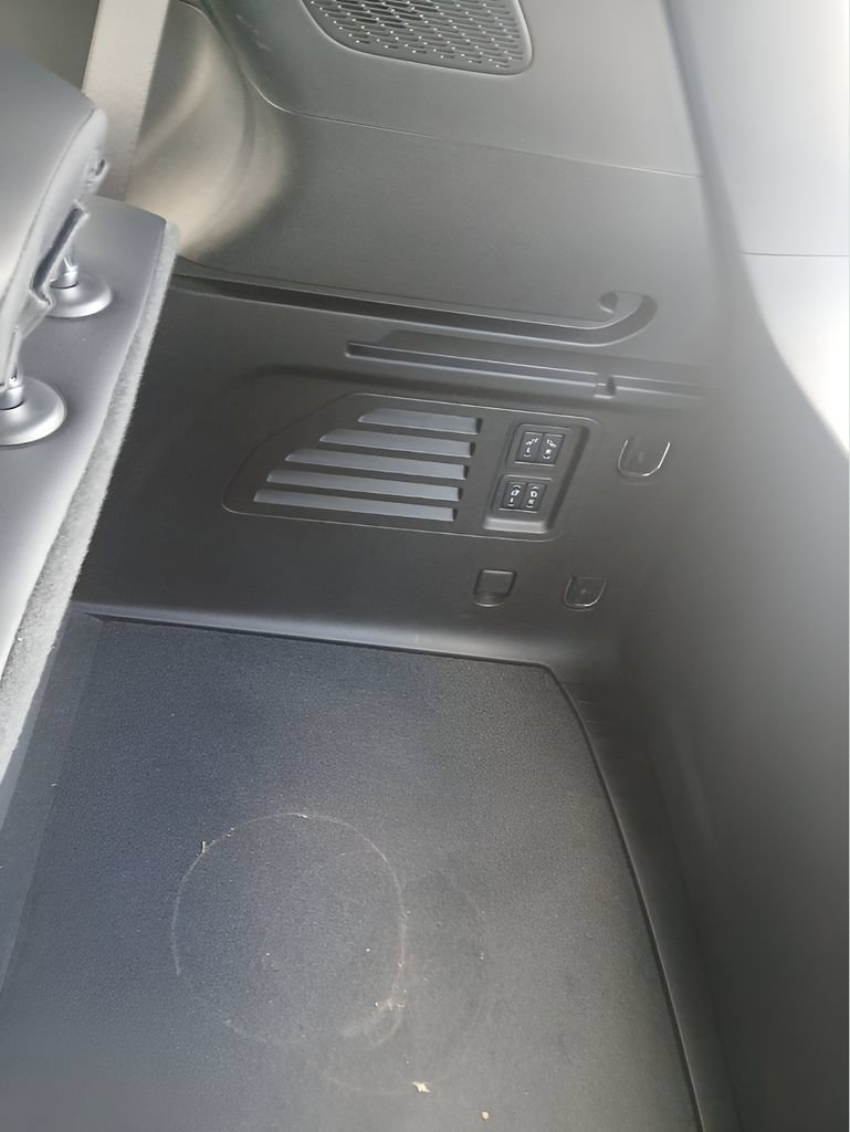 New 2025 Buick Enclave Sport Touring w/ Super Cruise Package FWD image 24