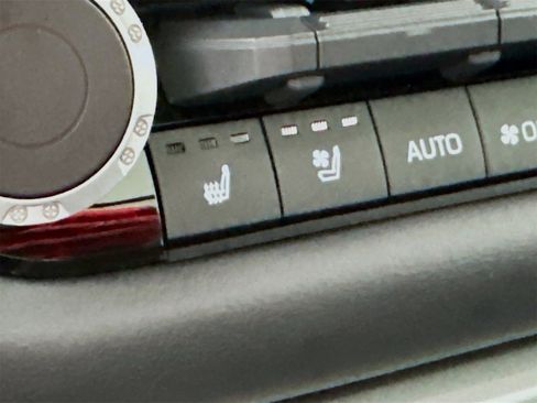 Used 2024 Toyota Sequoia Platinum image 20