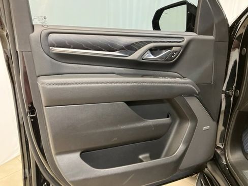 Used 2024 GMC Yukon Denali image 9