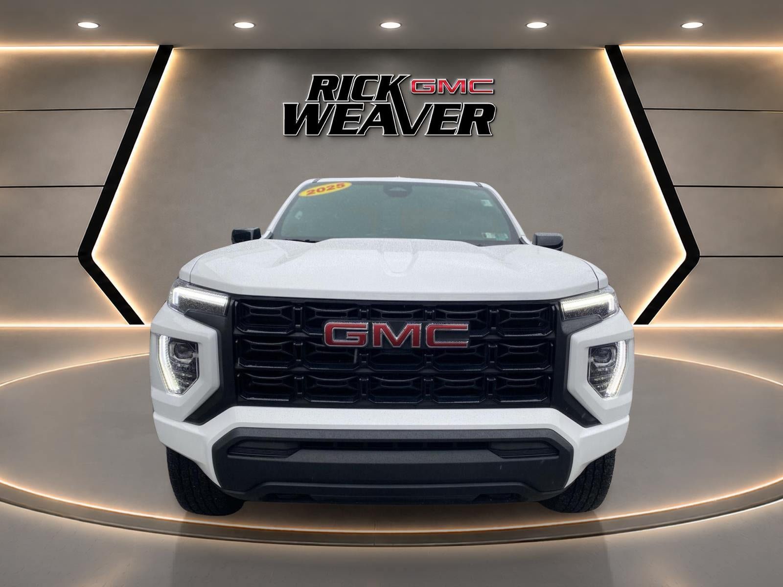 Used 2025 GMC Canyon Elevation AWD/4WD image 11