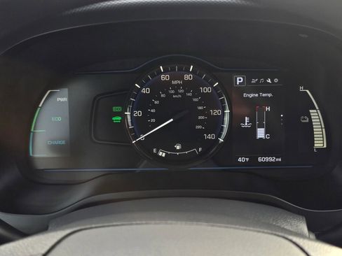 Used 2018 Hyundai Ioniq Blue image 23