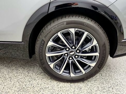Used 2026 Cadillac Lyriq Sport AWD/4WD image 9
