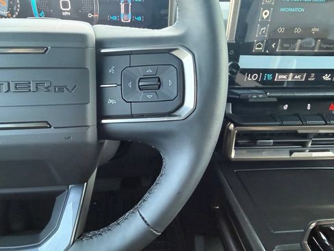 Used 2025 GMC Hummer EV 2X AWD/4WD image 16