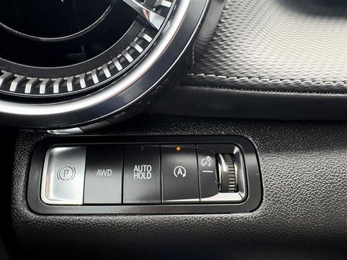 Used 2025 Chevrolet Equinox LT w/ Convenience Package II AWD/4WD image 25