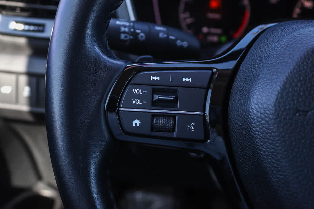 Used 2024 Honda Pilot Touring image 23
