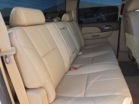 Used 2013 Chevrolet Silverado 1500 LTZ w/ LTZ White Diamond Edition AWD/4WD image 17