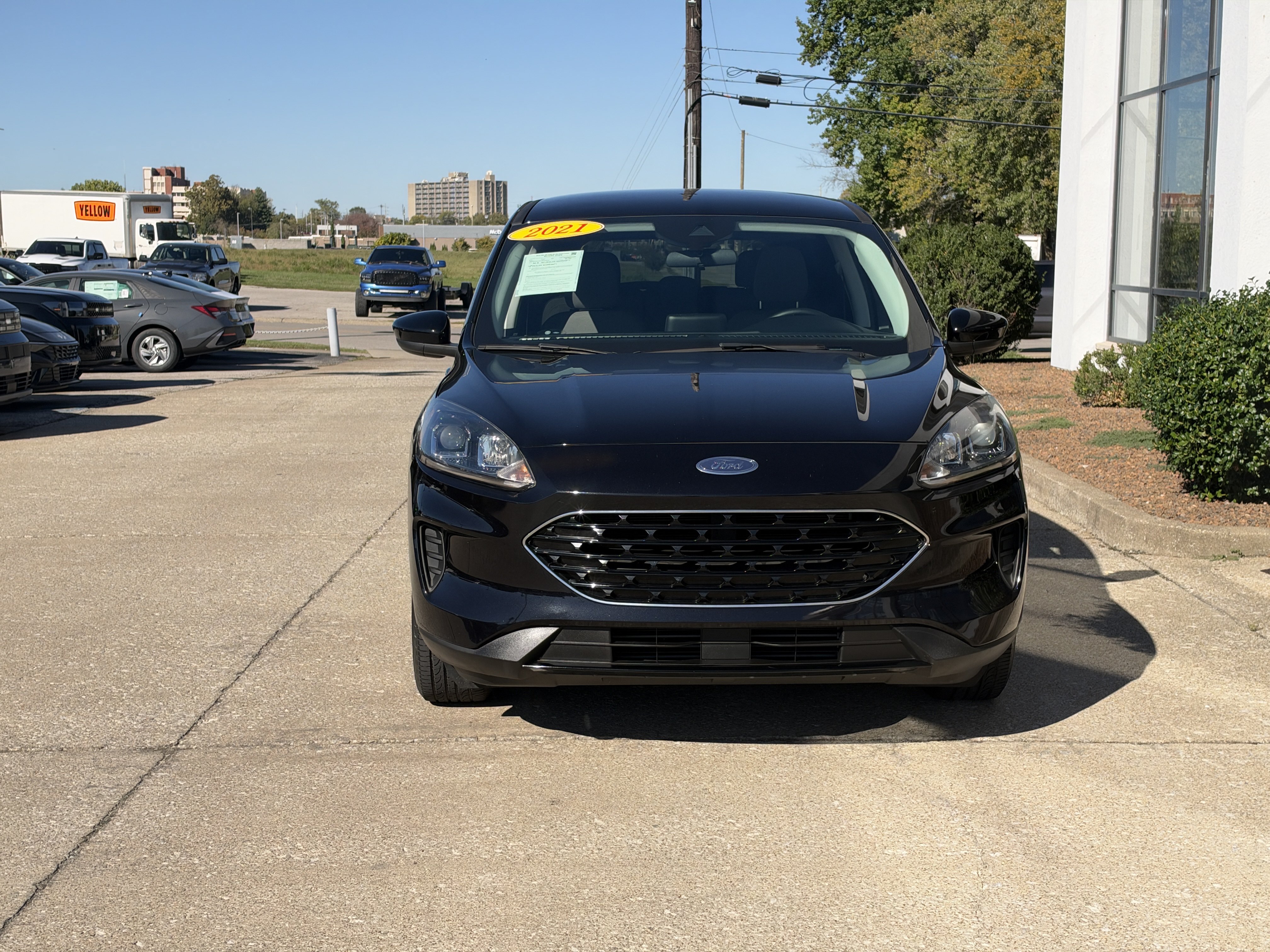 Used 2021 Ford Escape SE FWD image 16