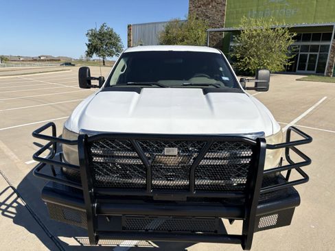 Used 2011 Chevrolet Silverado 2500 W/T image 9